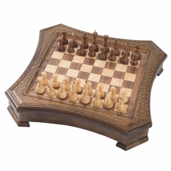 Шахматы резные восьмиугольные в ларце 50