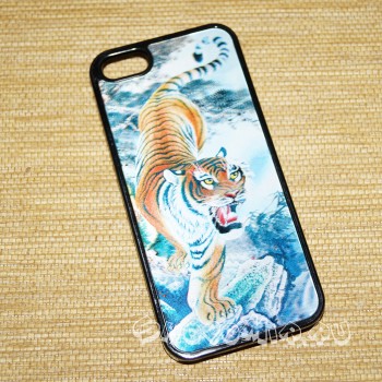 Чехол для телефона "Тигр" с 3D эффектом на Iphone 5/5s
